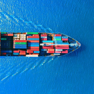 Transportadores de mercadorias Anos de experiência e serviços de consolidação para um transporte fluido